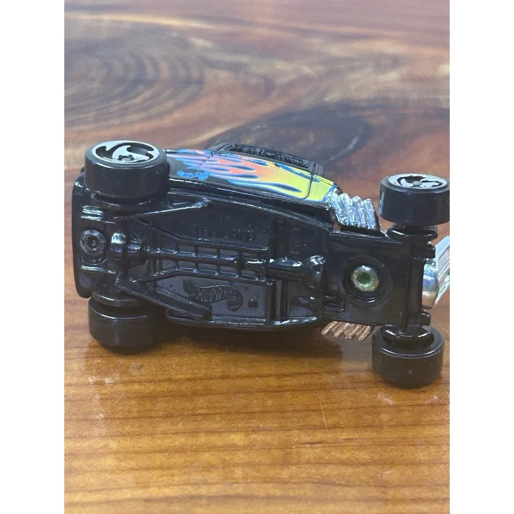 1997 Hot Wheels 1932 Black Ford Coupe w/Flames 1/64 Die Cast Hot Rod Vintage Car